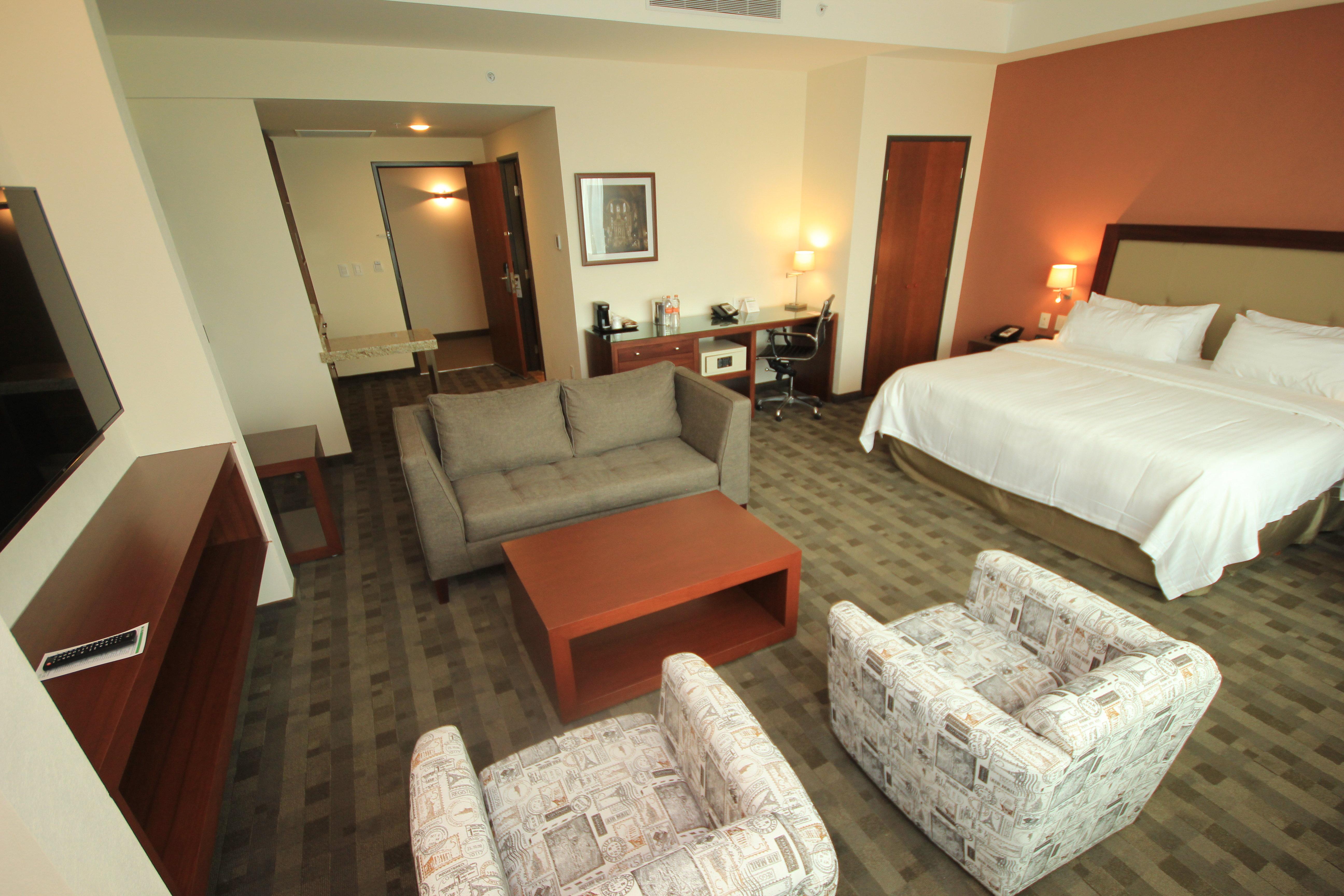& Plaza Mayor By Ihg Hotel 4*